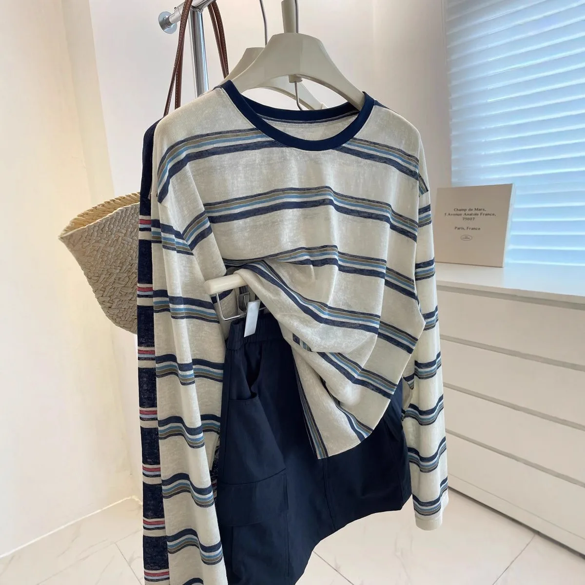 بلوزة نسائية طويلة الأكمام بتص - مراجعة T-Shirts وسعره