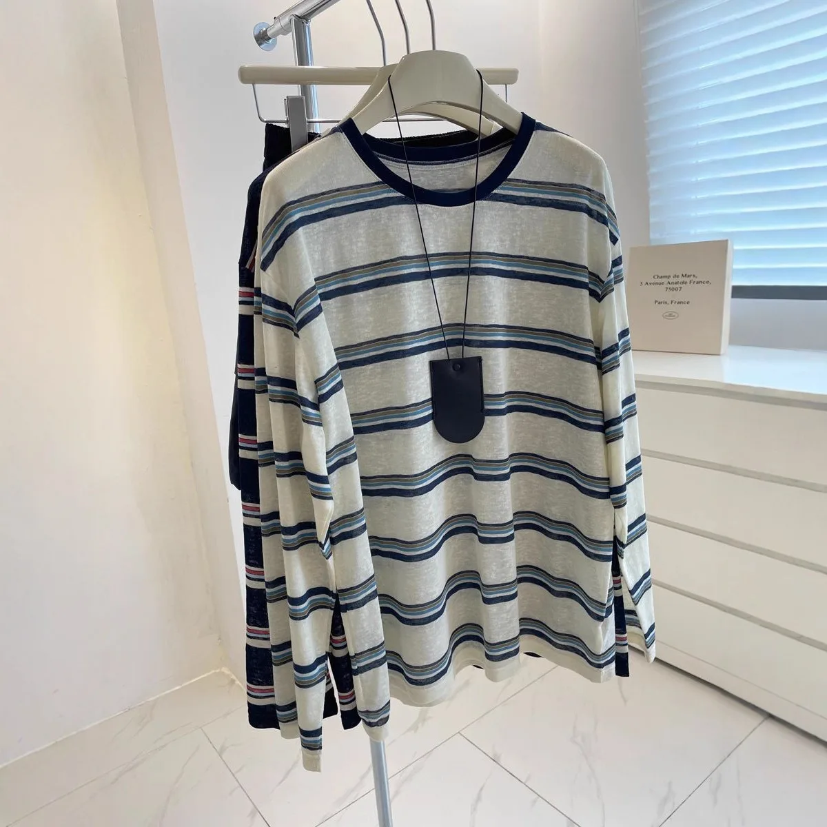 بلوزة نسائية طويلة الأكمام بتص - مراجعة T-Shirts وسعره